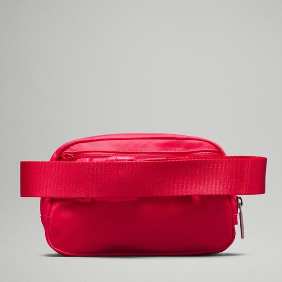 Lululemon “LIP GLOSS” Pink Everywhere Belt Bag  NWT  *Sold Out Everywhere* - Picture 9 of 10